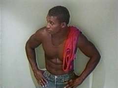 Gloryhole im Gay Knast