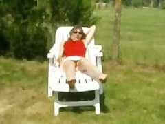 granny im garten gefickt