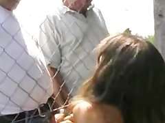 granny im garten gefickt